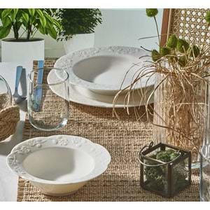 GÜRAL PORSELEN 24 PARÇA YEMEK SETİ